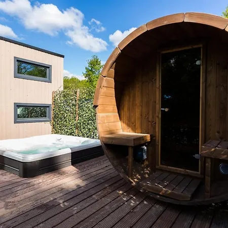 Bb Deluxe 6 Personen Wellness Resort